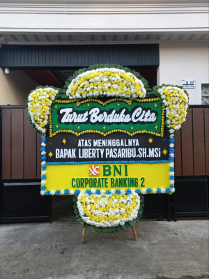 Papan Bunga Duka di Pulo Panjang